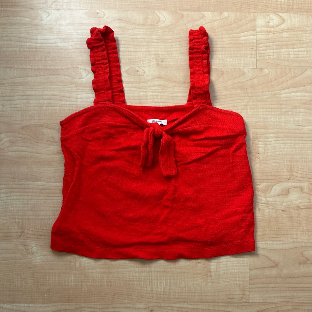 Madewell Ruffled tank top! Hits right at the waist! Super cute!